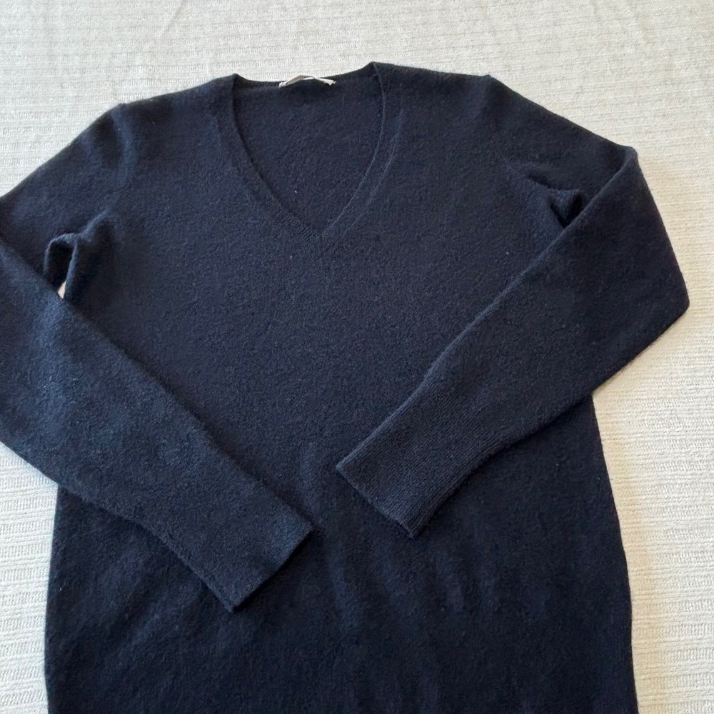 Everlane Womens Black 100% Cashmere V-Neck Long Sleeve Knit Sweater Size M
